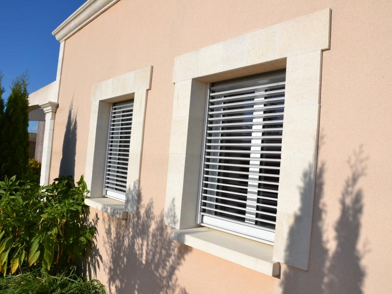 Appuis de fenêtre et seuils de porte pierre reconstituée Poupelin
