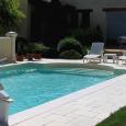 Margelles piscine pierre reconstituée Poupelin